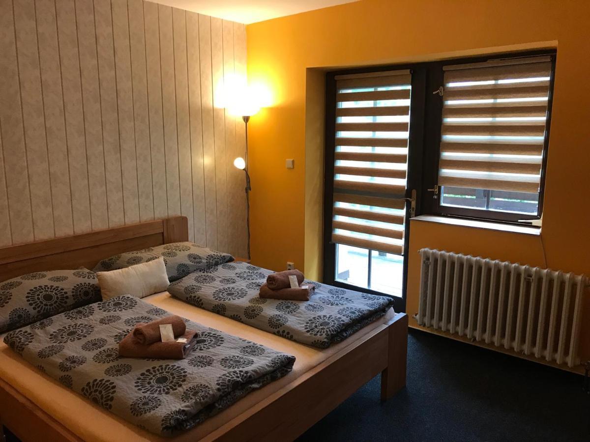 Pension Aura Spicak, Nektere Pokoje Se Saunou Železná Ruda Exterior foto