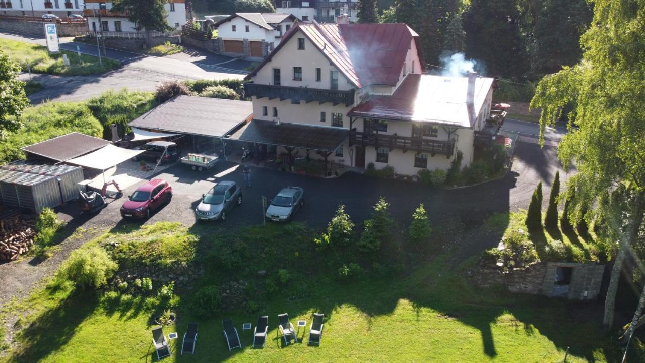 Pension Aura Spicak, Nektere Pokoje Se Saunou Železná Ruda Exterior foto